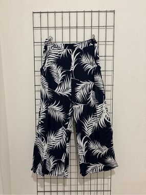 Espresso Navy & White Tropical Print Skirt